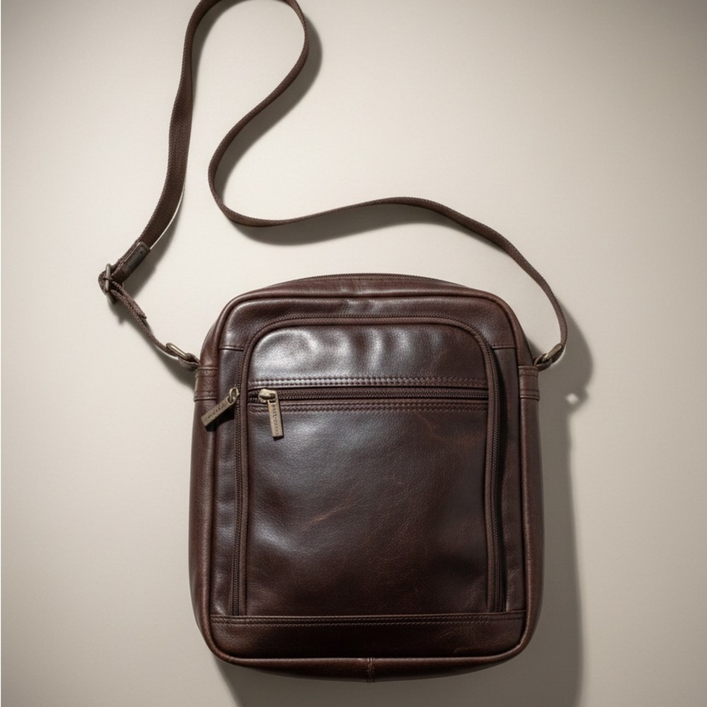 Classic Brown Leather Messenger Bag